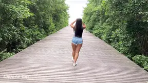 He Took Me for a Ride and I Ended up Giving My Ass Inside the Car