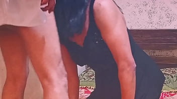 I make this transvestite suck my cock because you are very horny