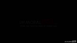 Merry Cuntmas!  Double Creampie Xmas Gift For Squirting Anal Addic Maddy Black – Immoral Family 4k