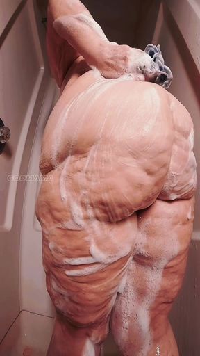 Sexy SSBBW Shower & Shake