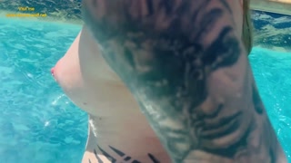 Perverted holiday flirt! blasting instead of sea and beach!