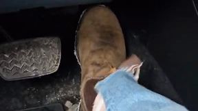 Jessica pumping away