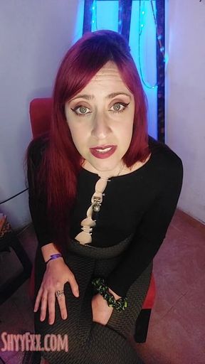 Shyyfxx Your Insatiable Sister-in-law Tempts You with Her Tight Tights and Huge Ass!