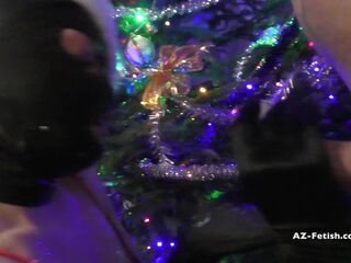 Strat rub limber ramrod suck to make him hard for Xmas cum on my face