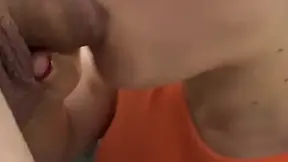 Hermosa colegiala latina me hace acabar en 3 minutos en la ducha  POV