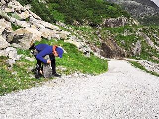 I throwing a 220 lbs stone