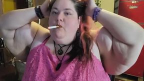 Ssbbw silent smoking neck play and massive arm show off