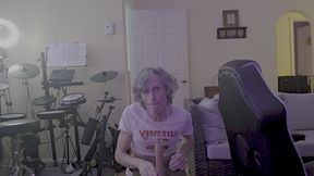 Sexyfilomena Does Her Housework and Has Fun