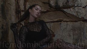 GODDESS MINA - ARROGANT FOOT GODDESS