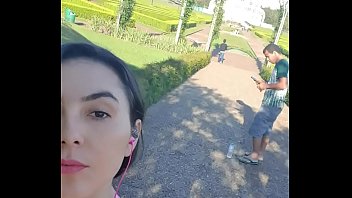 De paseio... oops esqueci a calcinha