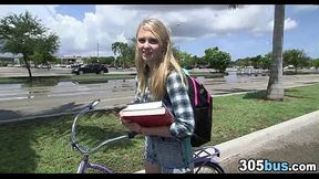 Teen GF gets paid while giving a sloppy blowjob on the side of a road