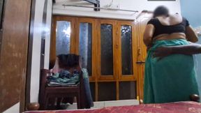 Indian Wife in Saree Removing Sex