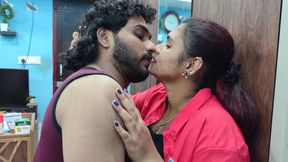 Hot Lip Lock in T Shirt and Shirt