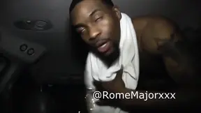 Fine homie in Phili Hood running late night errands