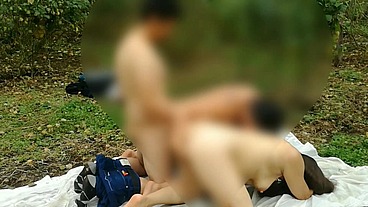 Esposas Putas Latinas Follando Con Extraños En El Bosque Comen Concha Verga Y Culo