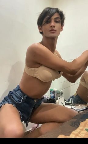 Sissy beta