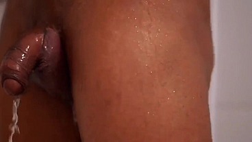 Ele traiu o namorado com dotado, a traição terminou em orgia / He cheated on his boyfriend with gifted, the betrayal ended in an orgy