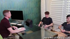 Brody Kayman fucks his twink patient while his boyfriend jerks off