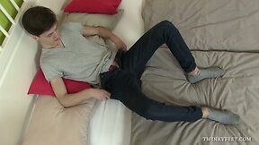 Twink Bo Randall Foot Fetish Jerk Off