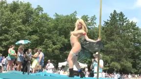 Homevideo Of Spring Break Poolside Stripping - DreamGirls