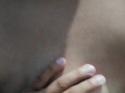 Mi amiga me ayuda a sacarme la leche