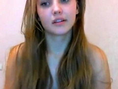 Pretty cute teen showing tits