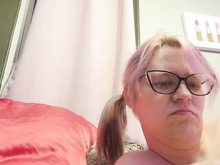 Amy Gets Split in Half!