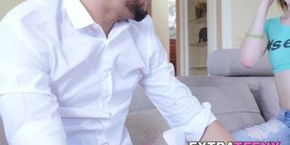 Petite blonde teen Lanna Carter takes BBC until facial