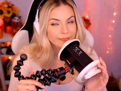 Puffin ASMR - Ear Eating