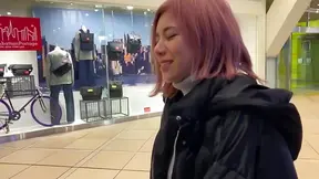 Underground Bar Waitress With Perfect Body Gets Creampied By Customer