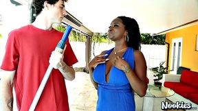 His Ebony Delight: Naomi Foxxx