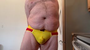 Dildo Makes a Fat Bear Squirt