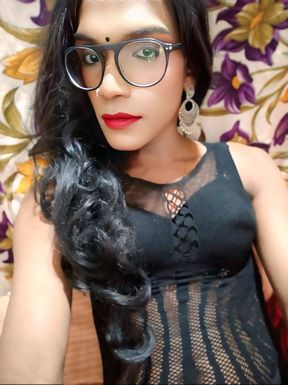 Indian sissy girl showing herself