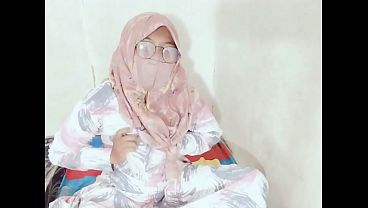 Tante sexy Indonesia viral colmek pakai botol