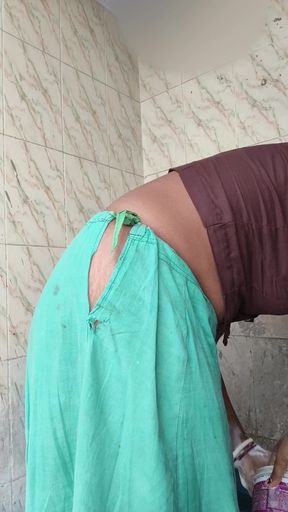 Simran bhabhi bathing outdoor boobs press and pussy show