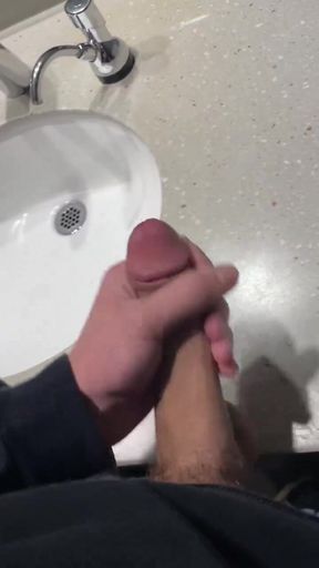 Twink jerk off in bath