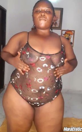 Watch Me Burst This Nut - Mara Exotic