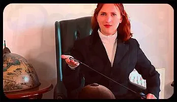 Victoria Greene: Pet Play & Foot Fetish Domination 2025 edition