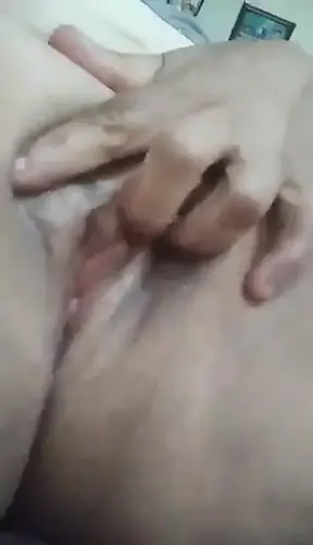 Mature masturbating to me