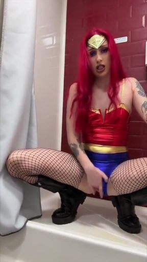 Wonder Woman Pees and Orgasms