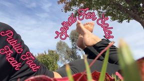 Public Foot Freak (MP4)