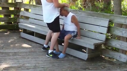 Abuelo Y Gordito: Sexo Pblico Con Maduros Amateurs