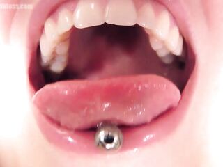 SpankBang.com_awakening the giantess predator_720p.mp4