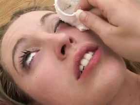 Amazing brunette gets fingered and gives nice head