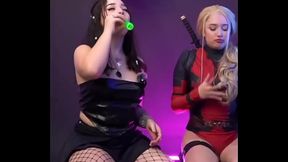 Retos Hot con fabii puffle KaraLove21G y Fungi witch  &iquest_Beso de tres o shot?  #osecaga #bashgirls #onlyg...