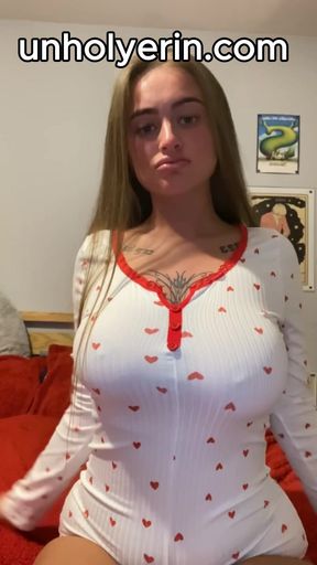 Self filmed 19 y.o emo slut fingering her tight pussy and taking it rough