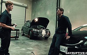 Car mechanic Brandon Anderson sucks colleagues cock