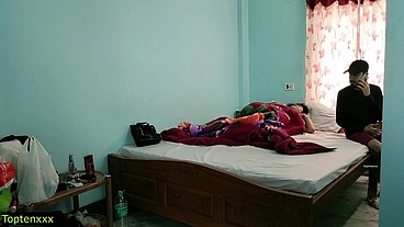 Indian rich housewife fucking with delivery boy! Husband don't know!