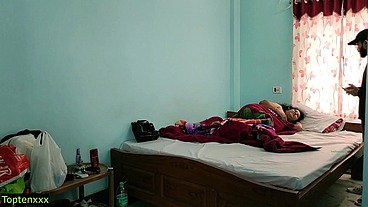 Indian rich housewife fucking with delivery boy! Husband don't know!