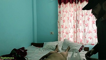 Indian rich housewife fucking with delivery boy! Husband don't know!